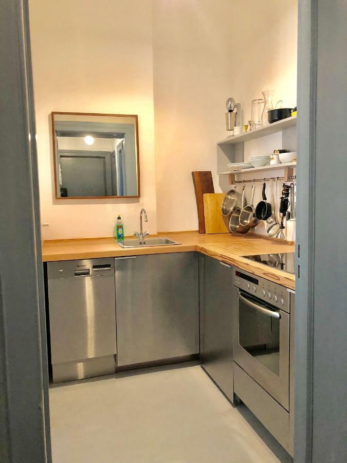 Ladenwohnung In Kreuzberg Mit Parkplatz In Einer Tiefgarage Berlijn Buitenkant foto